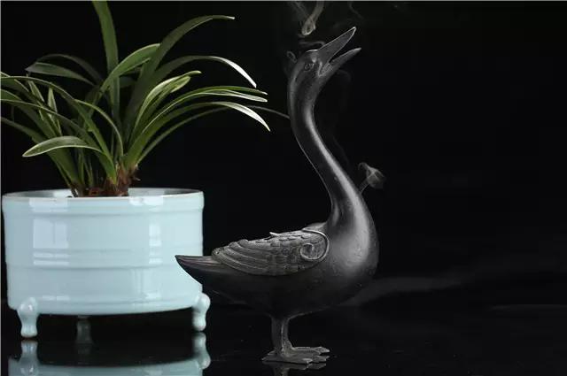 沉香熏小像杨柳伴啼鸦来潘家园感受香文化盛宴