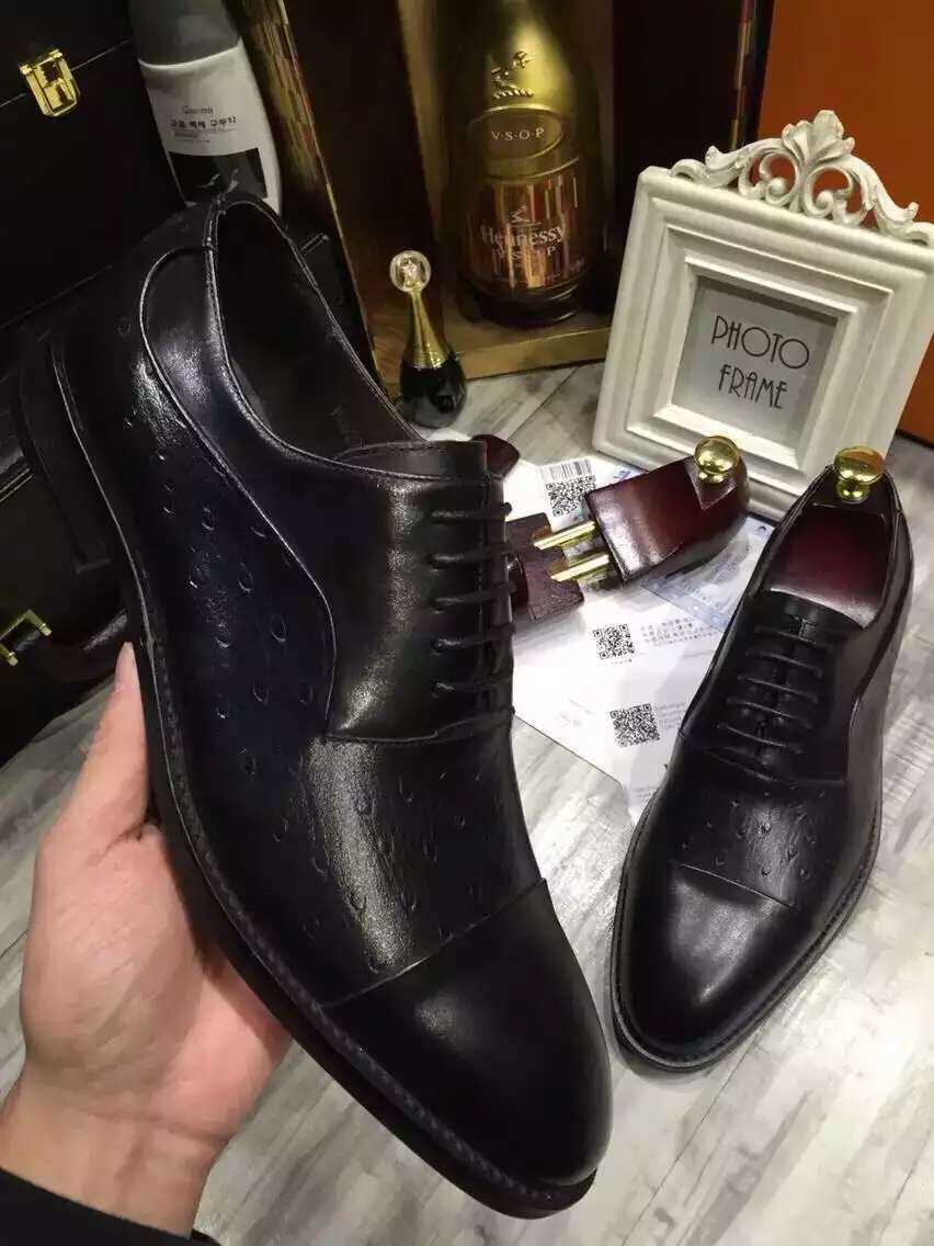 皮带范思哲贵还是gucci贵 (范思哲皮带适合正装还是休闲装)