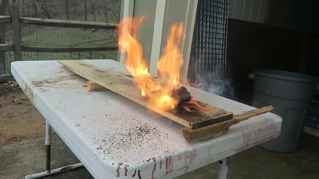 荒岛求生火堆第二次生火怎么点燃,野外生火技巧视频