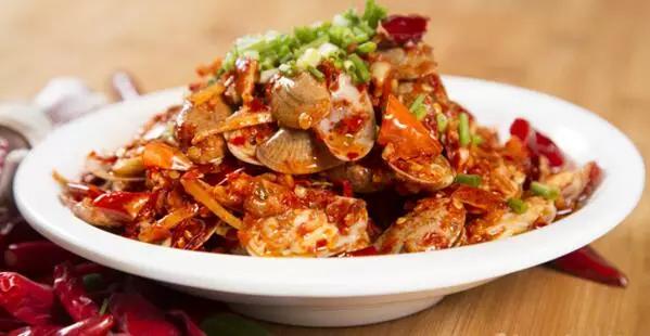 贵阳美食地图及路线,贵阳喷水池地铁站美食街