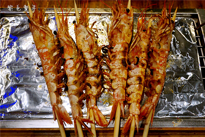 木屋烧烤pk冰城串吧,冰城串吧烤鸡肉