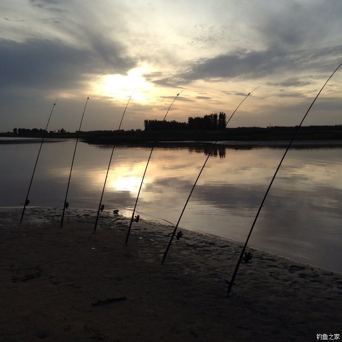 宁夏人钓鱼,黄河钓鱼的人多吗