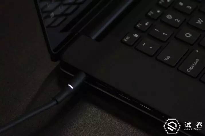 戴尔工作站precision5510,戴尔工作站precision5550评测