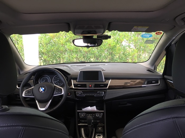 宝马2系220i旅行车高速试驾,宝马2系旅行车220i