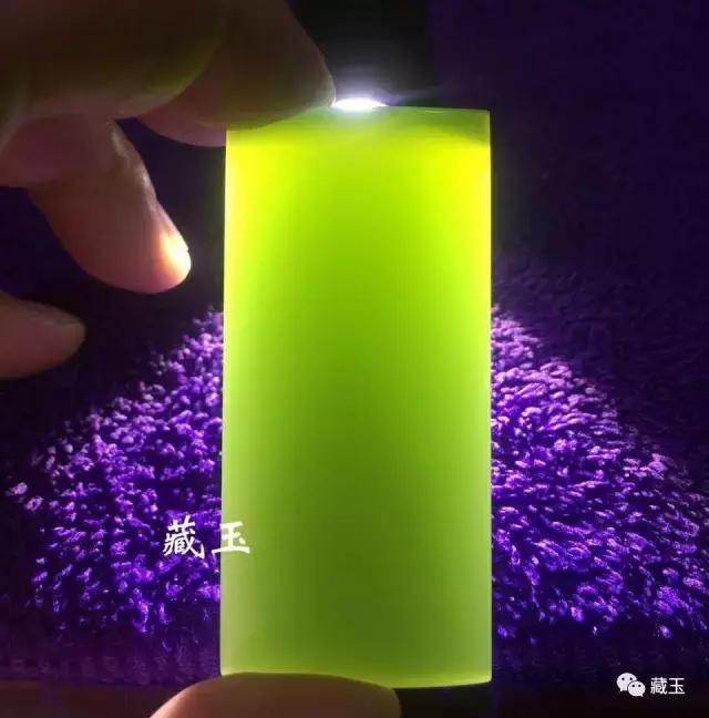 碧玉和岫玉哪个价值高一些,碧玉是否有价值