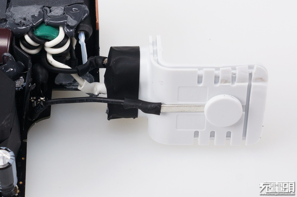 6650毫安充电器,628元电池充电器