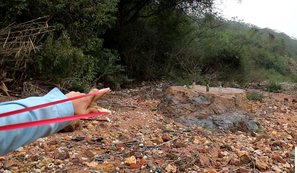 野外求生弹弓捕猎装备,弹弓适合野外求生吗