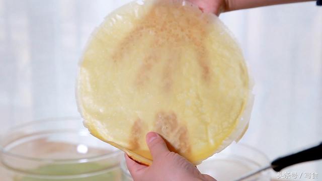 吃七彩千层蛋糕,网红七彩千层蛋糕