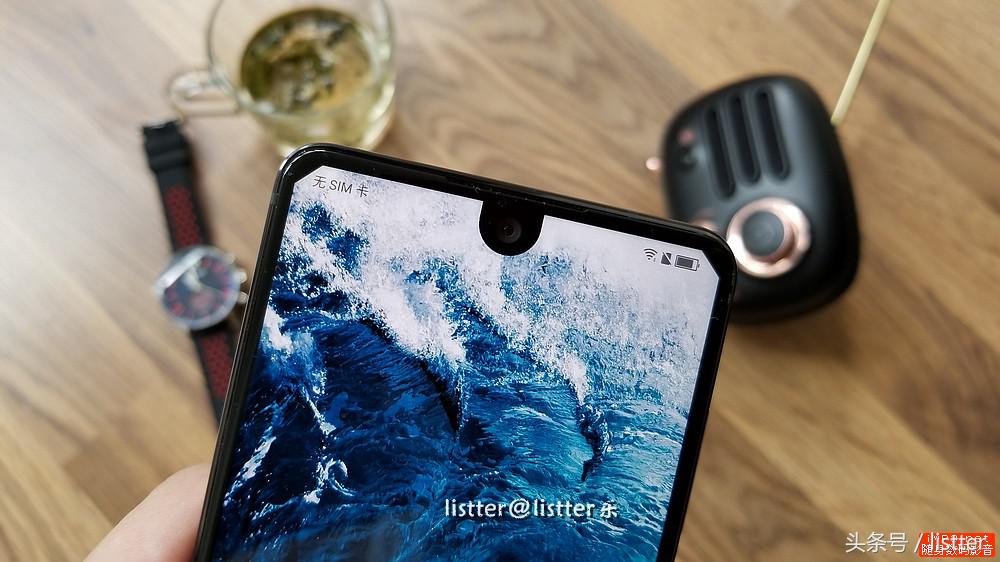 夏普aquosr2是什么手机,夏普aquosr2和索尼xz3哪个好