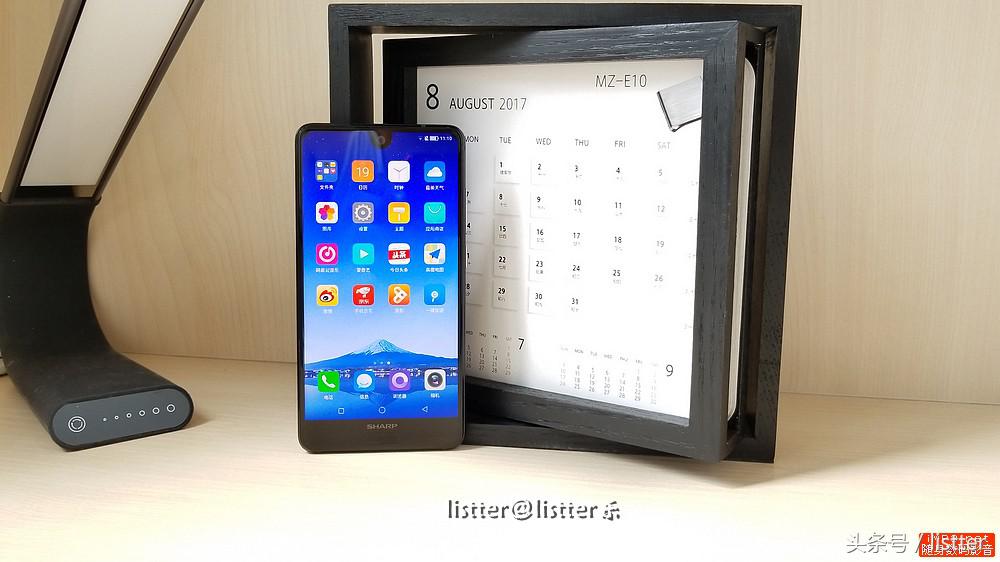 夏普aquosr2是什么手机,夏普aquosr2和索尼xz3哪个好