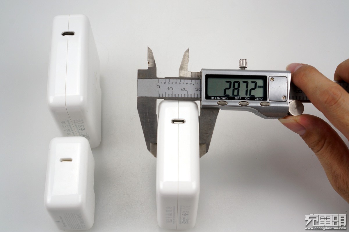 6650毫安充电器,628元电池充电器