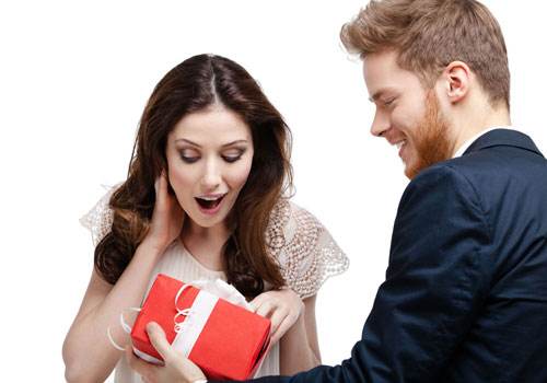 老婆给我戴绿帽子，但是我很爱她，我还能怎么办？