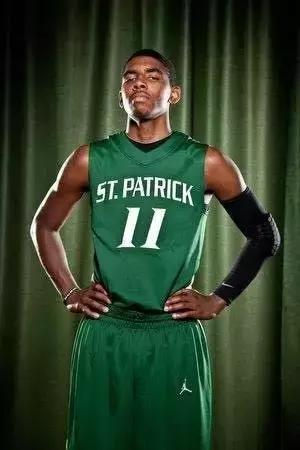 欧文被交易到凯尔特人,凯尔特人交易欧文得到了什么