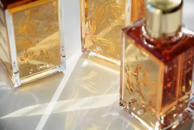 爱马仕lv丝巾,爱马仕丝巾香水情人节限定