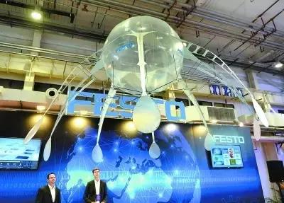 能画画的智能机器人,会钓鱼的机器人