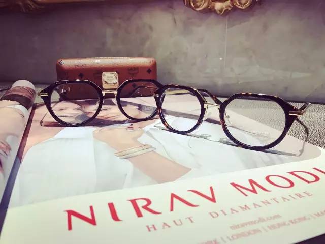 一日一物分享,井柏然同款黑框眼镜