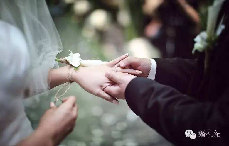 婚礼跟妆注意事项与谈单技巧,婚礼跟妆师需要准备的东西