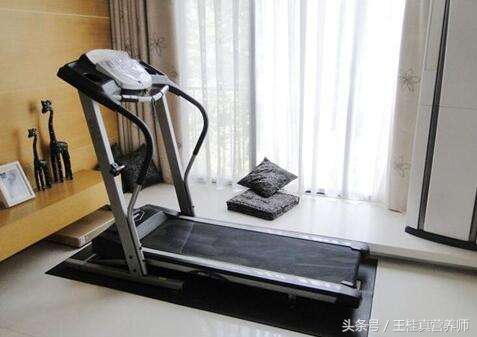 跑步机窍门操作大公开，学会让你减肥事半功倍