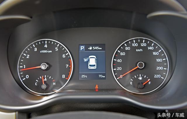 起亚k2跟起亚kxcross的区别,起亚kxcross比k2怎样