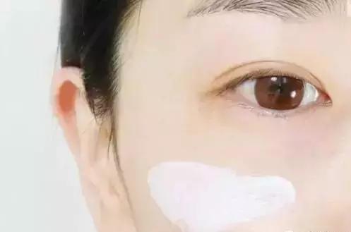 睡前敷面膜的方法,睡前面膜教程