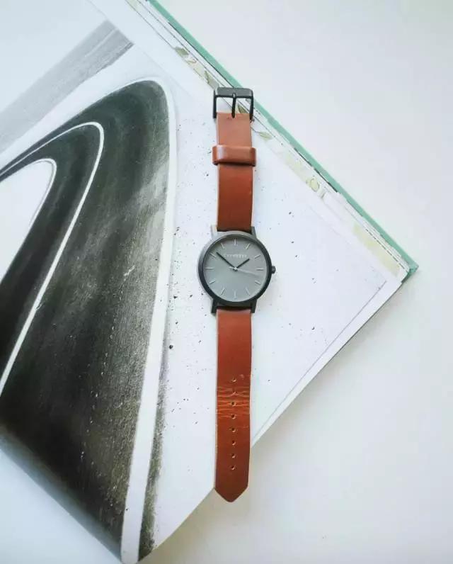 不搞块够屌的表，小姐姐怎么会跟你跑？！