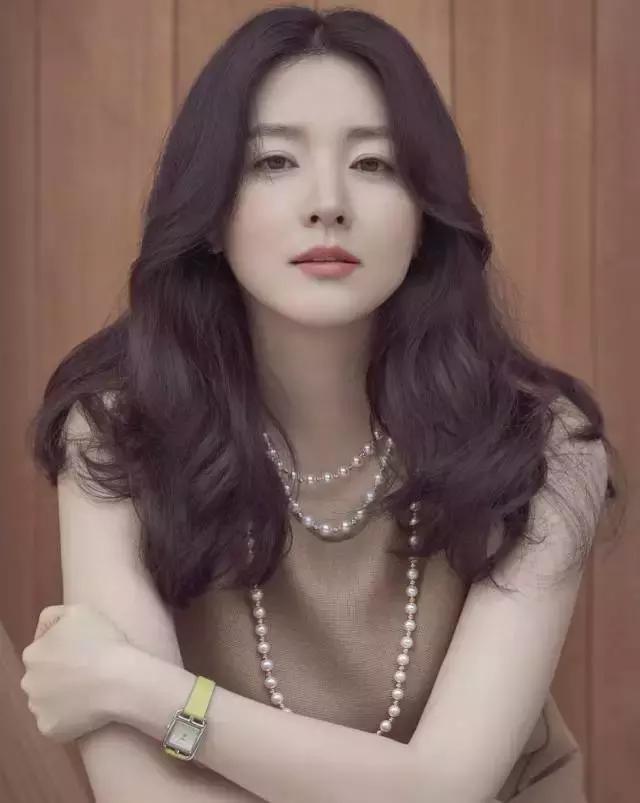 四十岁以上的女性增肌冻龄抗衰老,40岁女人怎么保持冻龄肌肉