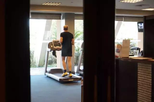 东莞唐拉雅秀酒店早茶,东莞唐拉雅秀酒店前台