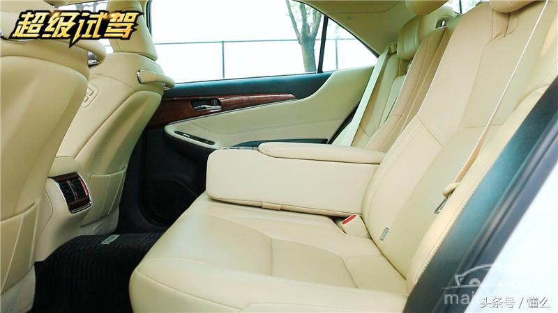 新一代皇冠试驾,终极试驾传奇诞生