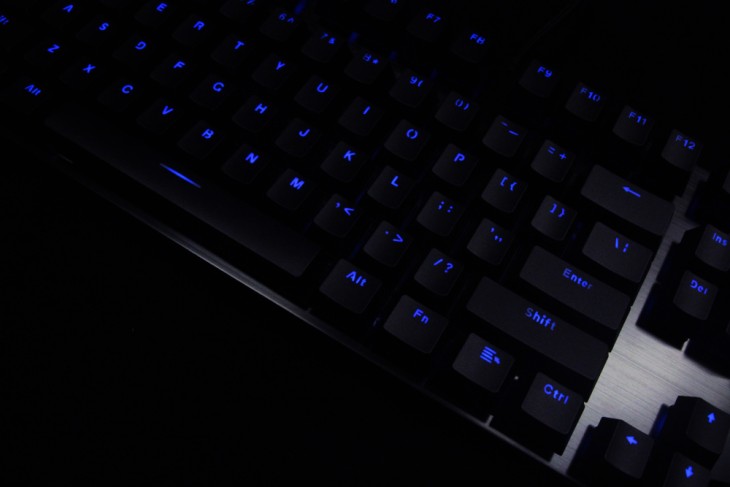 闆锋煆V530鍏夎酱鏈烘閿洏,闆锋煆v860娓告垙鏈烘閿洏鍥捐祻