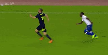 世界波大战！冰岛大狙精准超远狙杀这脚就值回身价