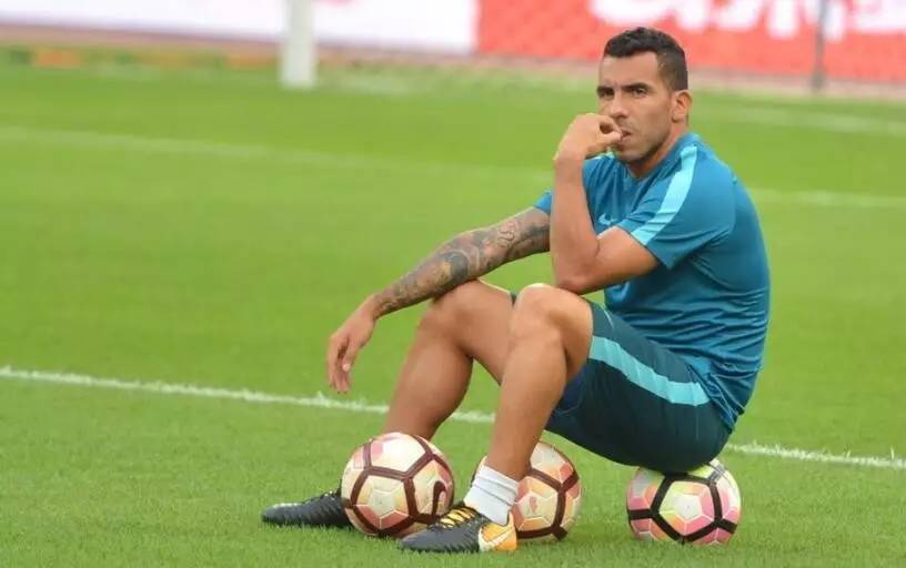 特维斯被判手球,特维斯2009年