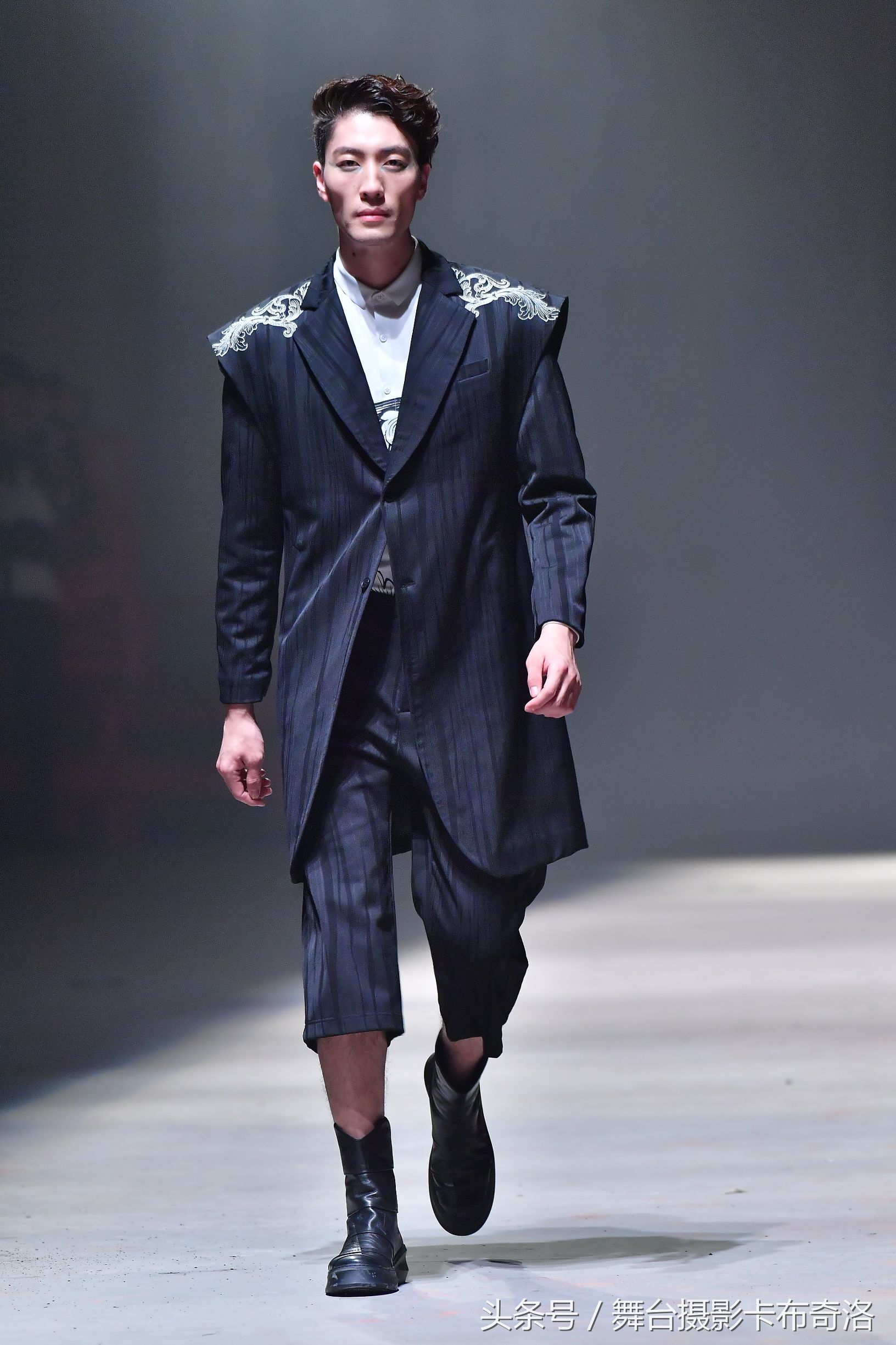 pinli品立男装换季,品立pinli男装皮衣