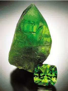 轻奢小众橄榄石,清凉橄榄石图片