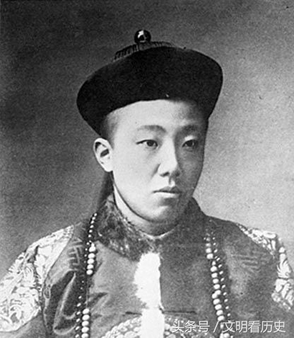 皇太后问将军：咱们的兵怎么样？将军答：不知道！之后大清亡了！