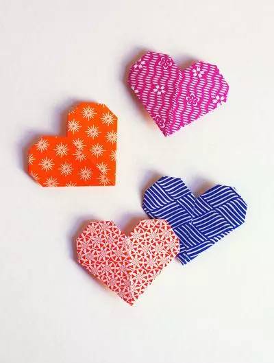 爱心简单折纸手工幼儿园,3-6岁幼儿折纸手工爱心