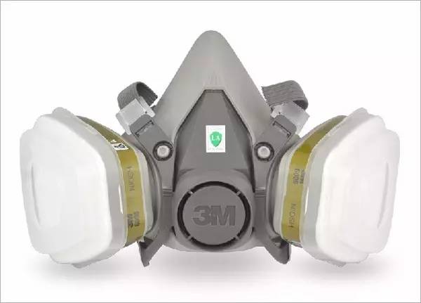 3m汽车隔热膜建议贴哪个款,3m汽车隔热膜699块是真是假