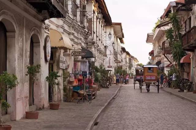 华人比例最多的国家排名 (华人最多的国家排名前20名)