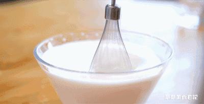 别再花2小时排队买喜茶了，我在家做5分钟搞定