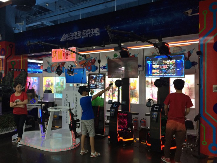 vr体验店大概多少钱,vr体验店用什么设备多少钱