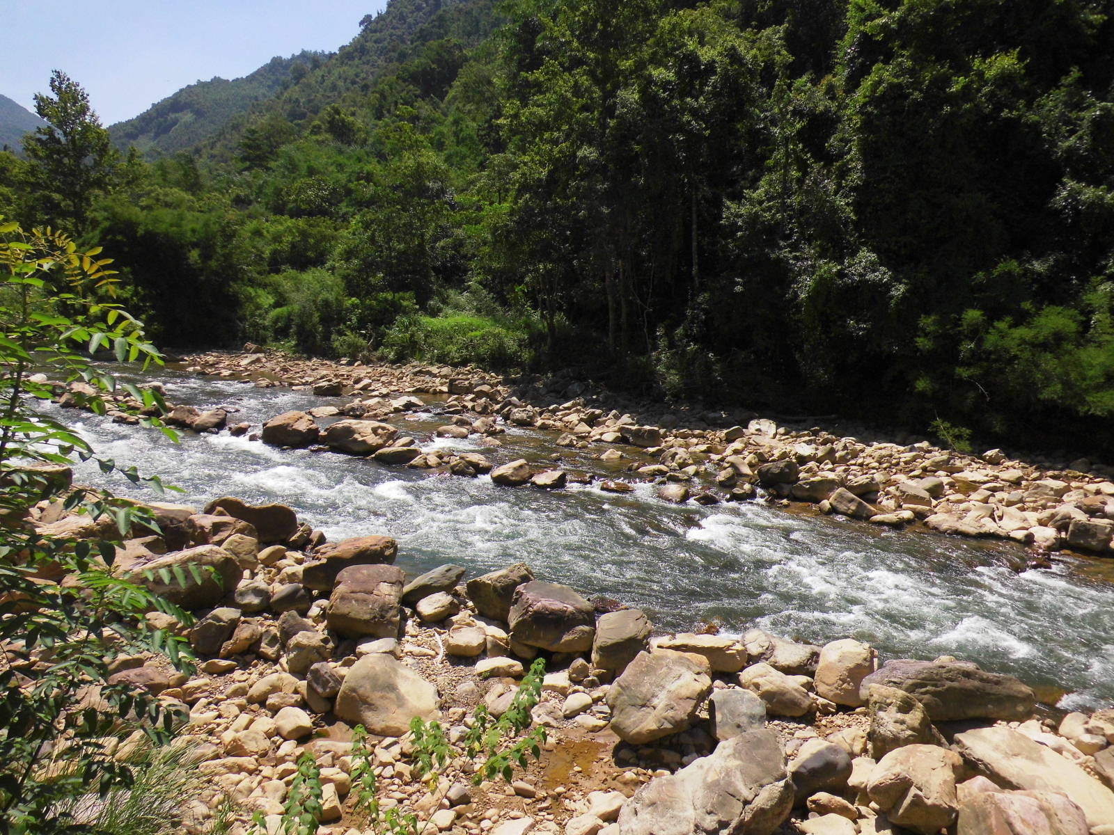 金秀圣堂湖景区游玩多久,金秀圣堂湖游记