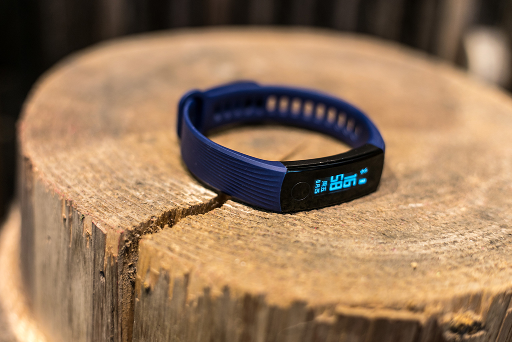 荣耀手环3有nfc吗,荣耀手环nfc版本续航