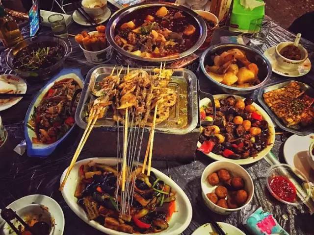 武汉必吃的美食排行榜,武汉排队吃美食图片