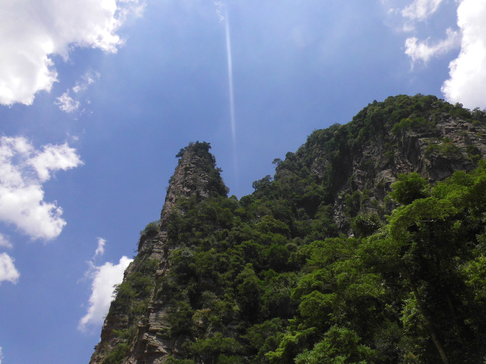 金秀圣堂湖景区游玩多久,金秀圣堂湖游记