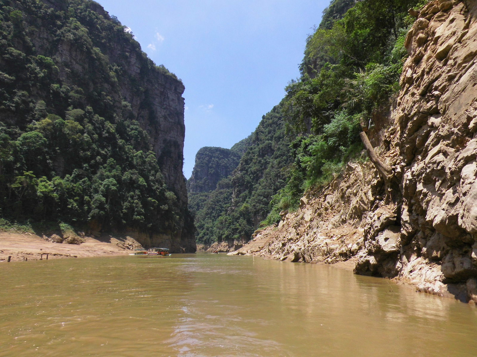 金秀圣堂湖景区游玩多久,金秀圣堂湖游记