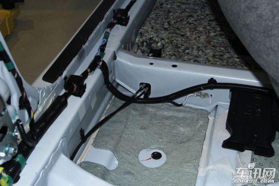 拆车坊六代凯美瑞拆解,拆车坊马自达阿特兹