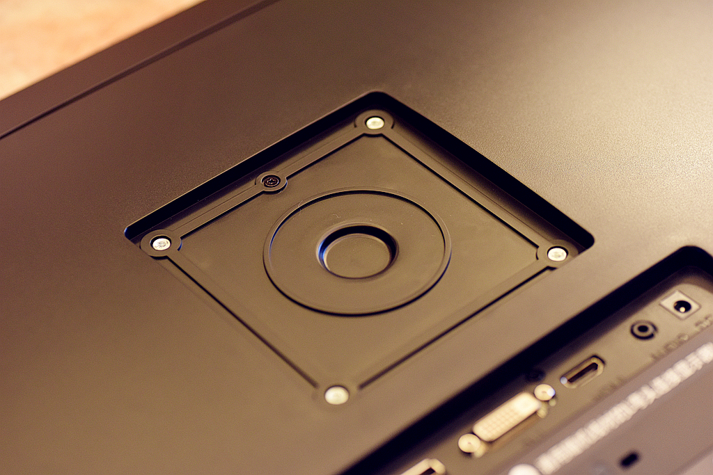 所见即所得台式电脑,hkct7000钻石版专业级显示器