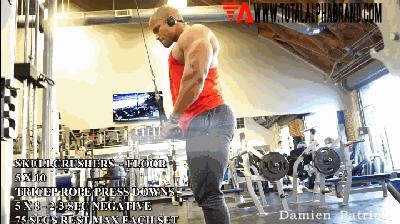 健身新手练胳膊线条,30分钟有氧健身操瘦大肚腩粗手臂