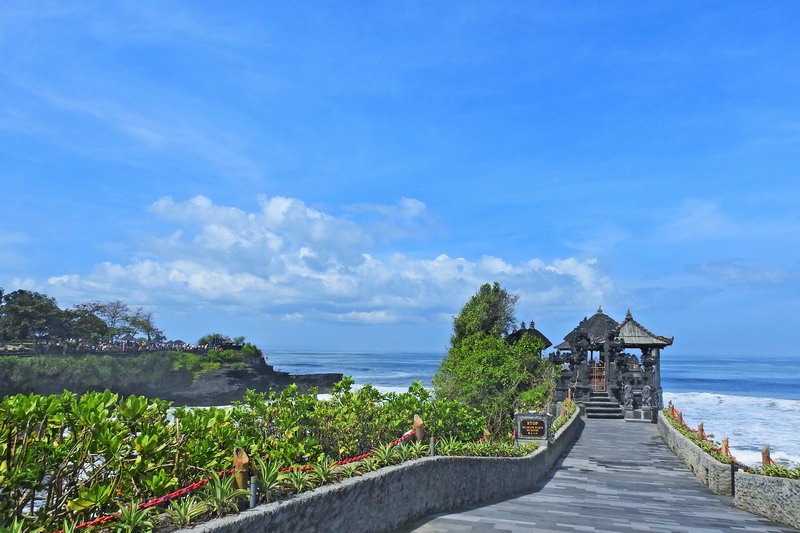 巴厘岛最大的海神庙在哪里,巴厘岛海神庙景区