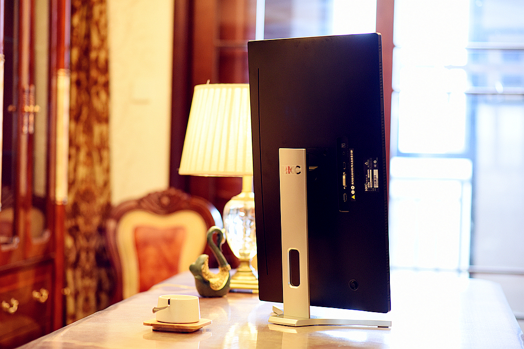 所见即所得台式电脑,hkct7000钻石版专业级显示器