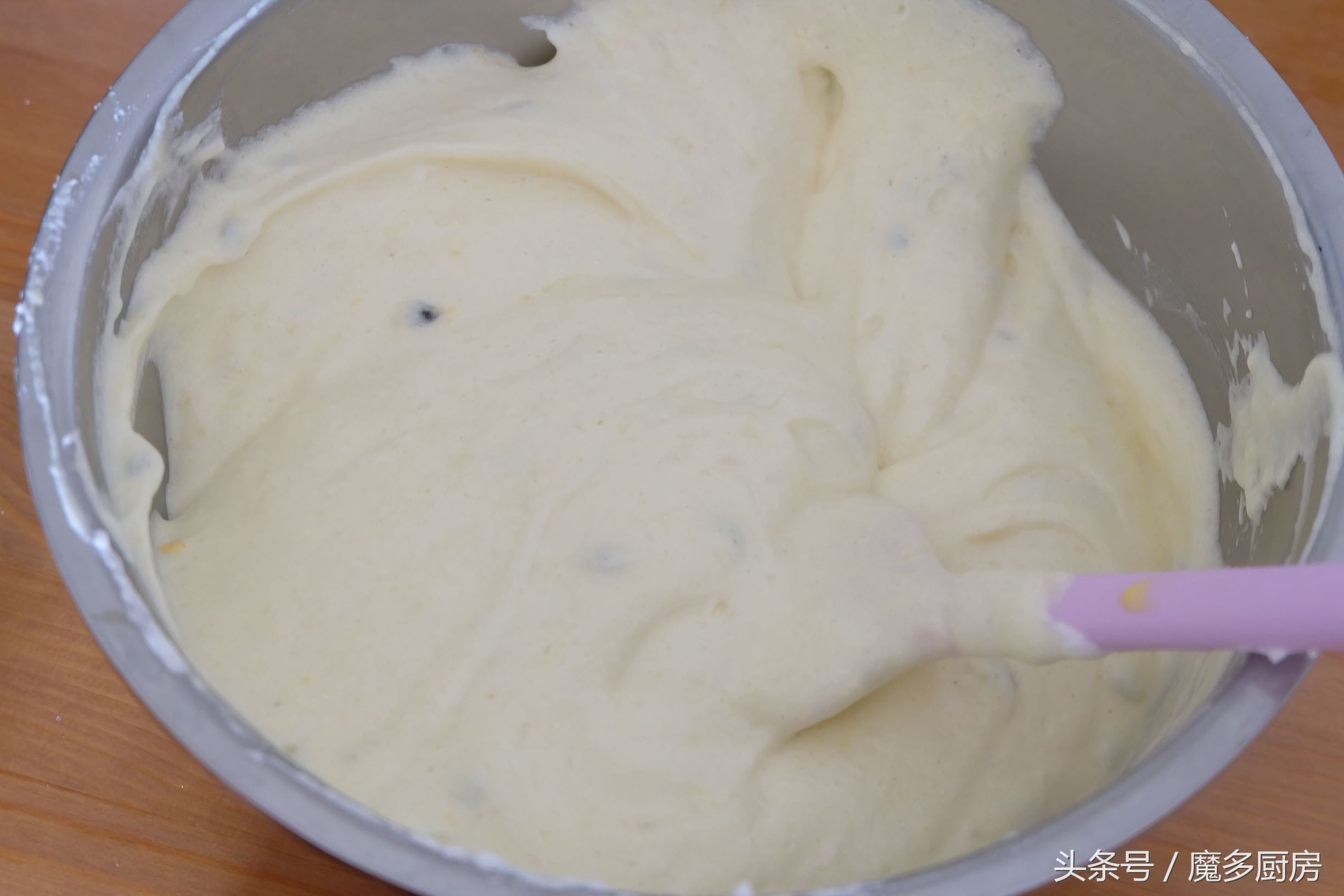 用电饭煲做蛋糕的最简单教程,怎么用电饭煲做蛋糕简单一点窍门